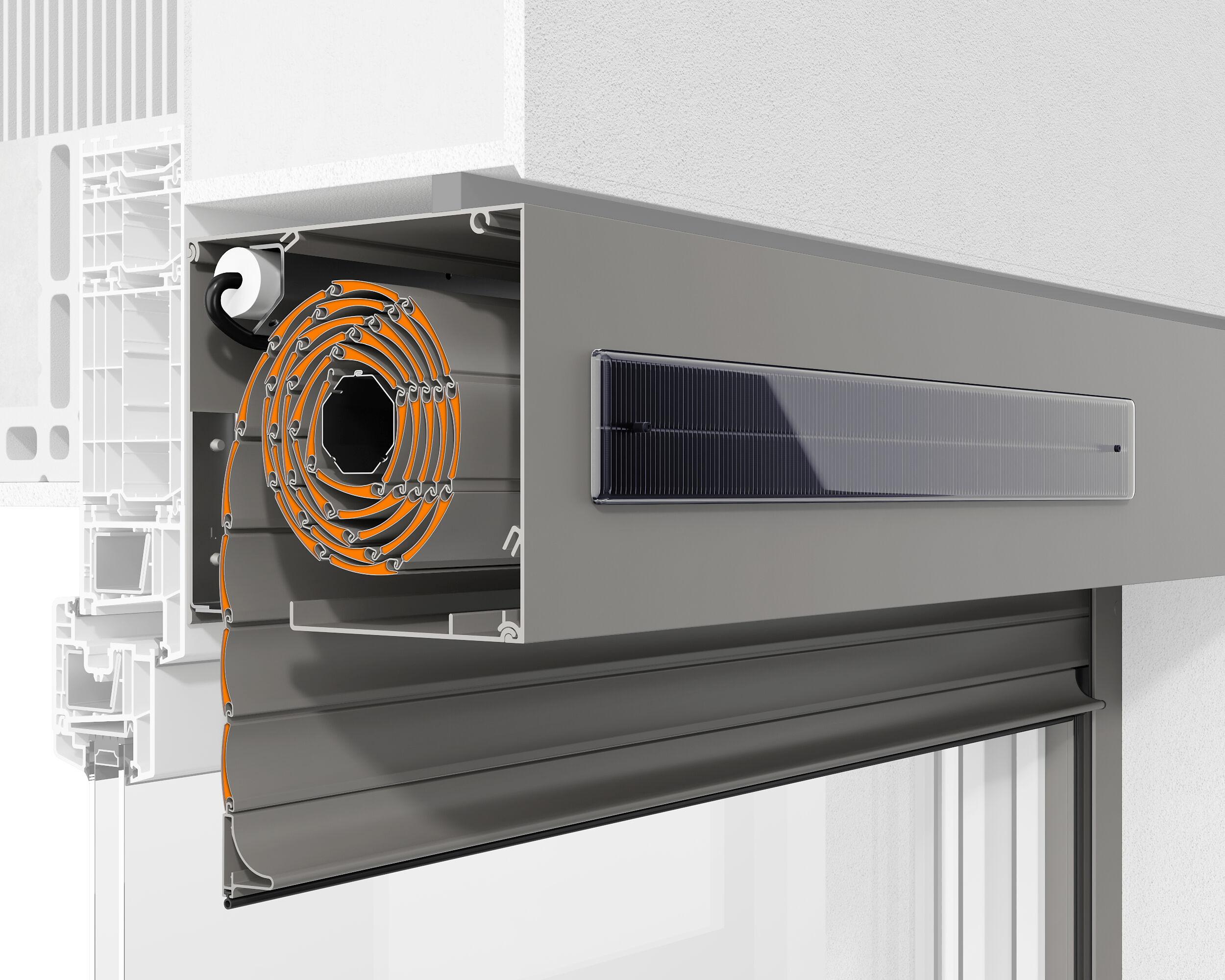 Solarmodul eines solarbetriebenen Rollladens am Fenster